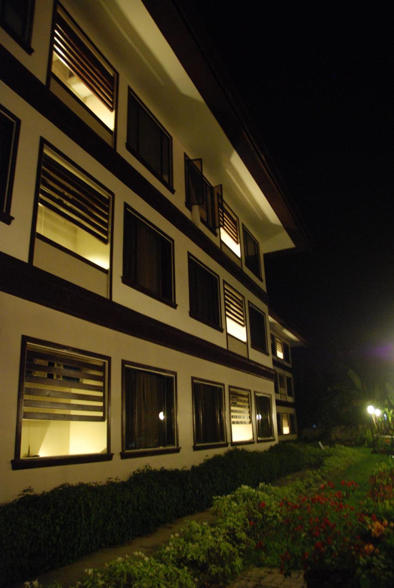 Hotel Tropika Davao City Exteriér fotografie