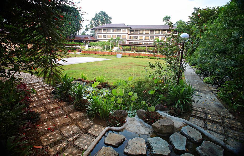 Hotel Tropika Davao City Exteriér fotografie