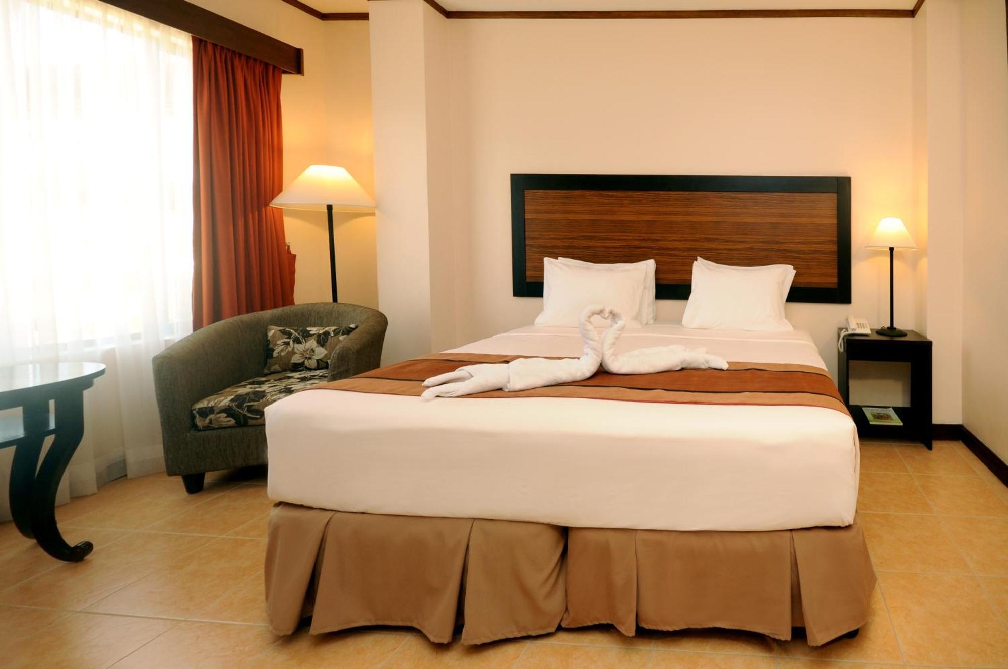 Hotel Tropika Davao City Exteriér fotografie