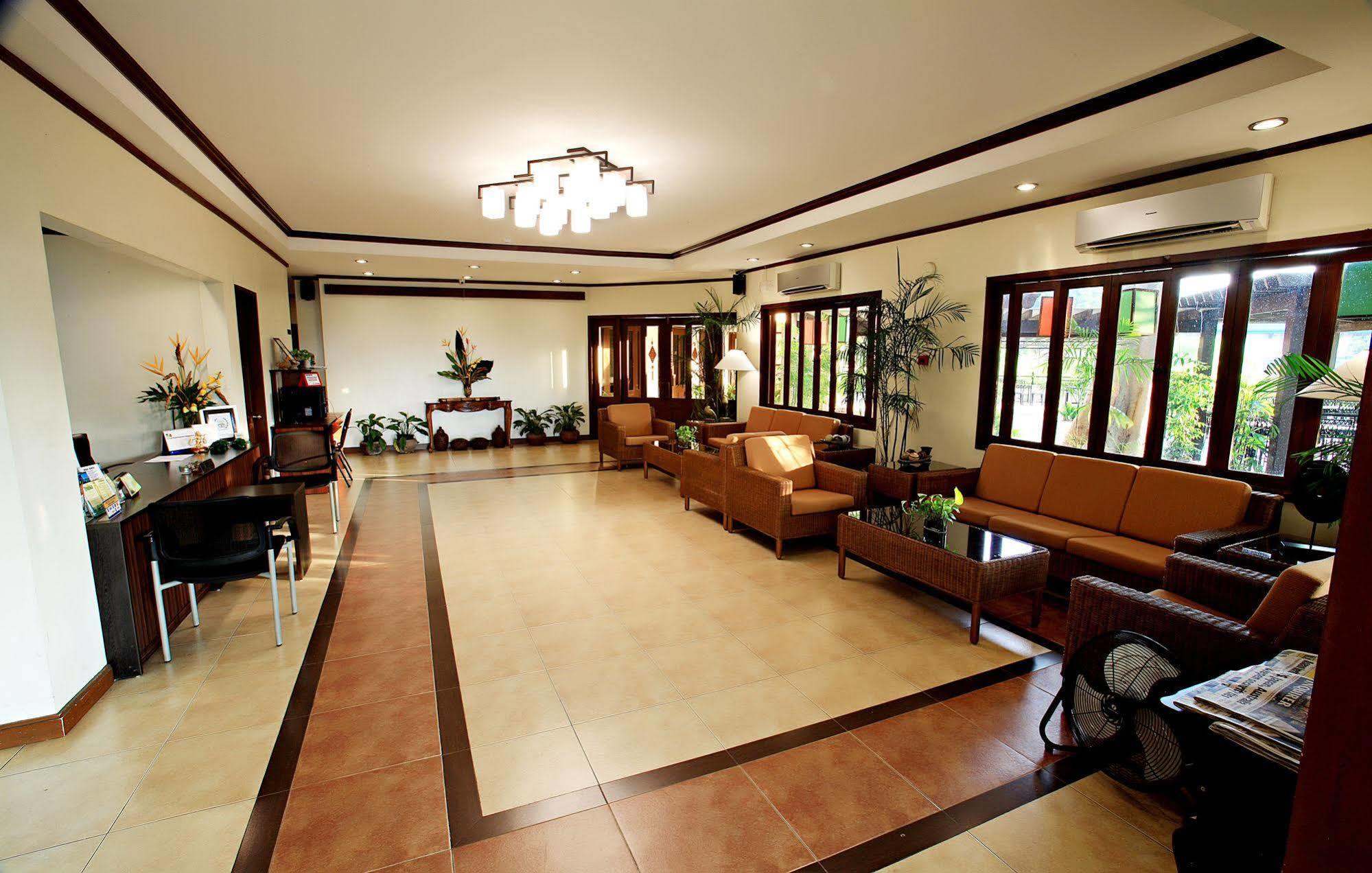 Hotel Tropika Davao City Exteriér fotografie