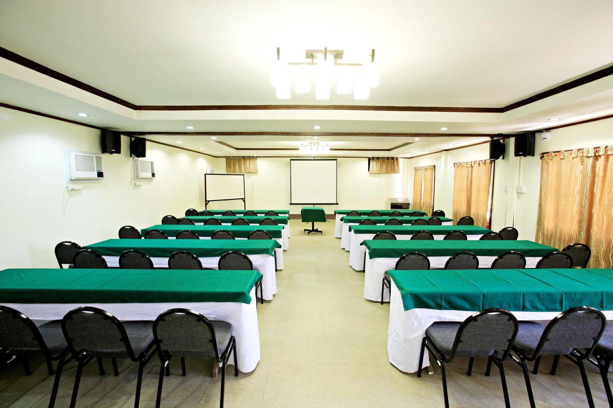Hotel Tropika Davao City Exteriér fotografie