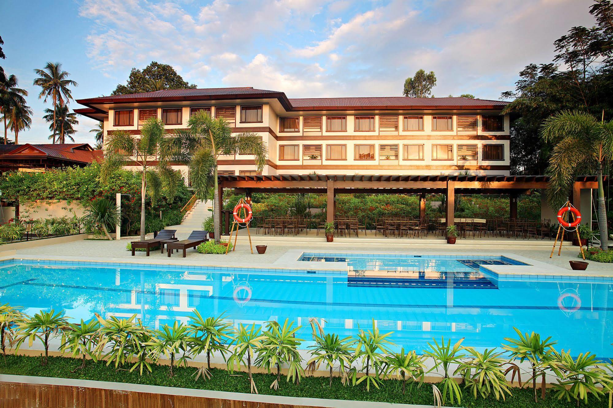Hotel Tropika Davao City Exteriér fotografie